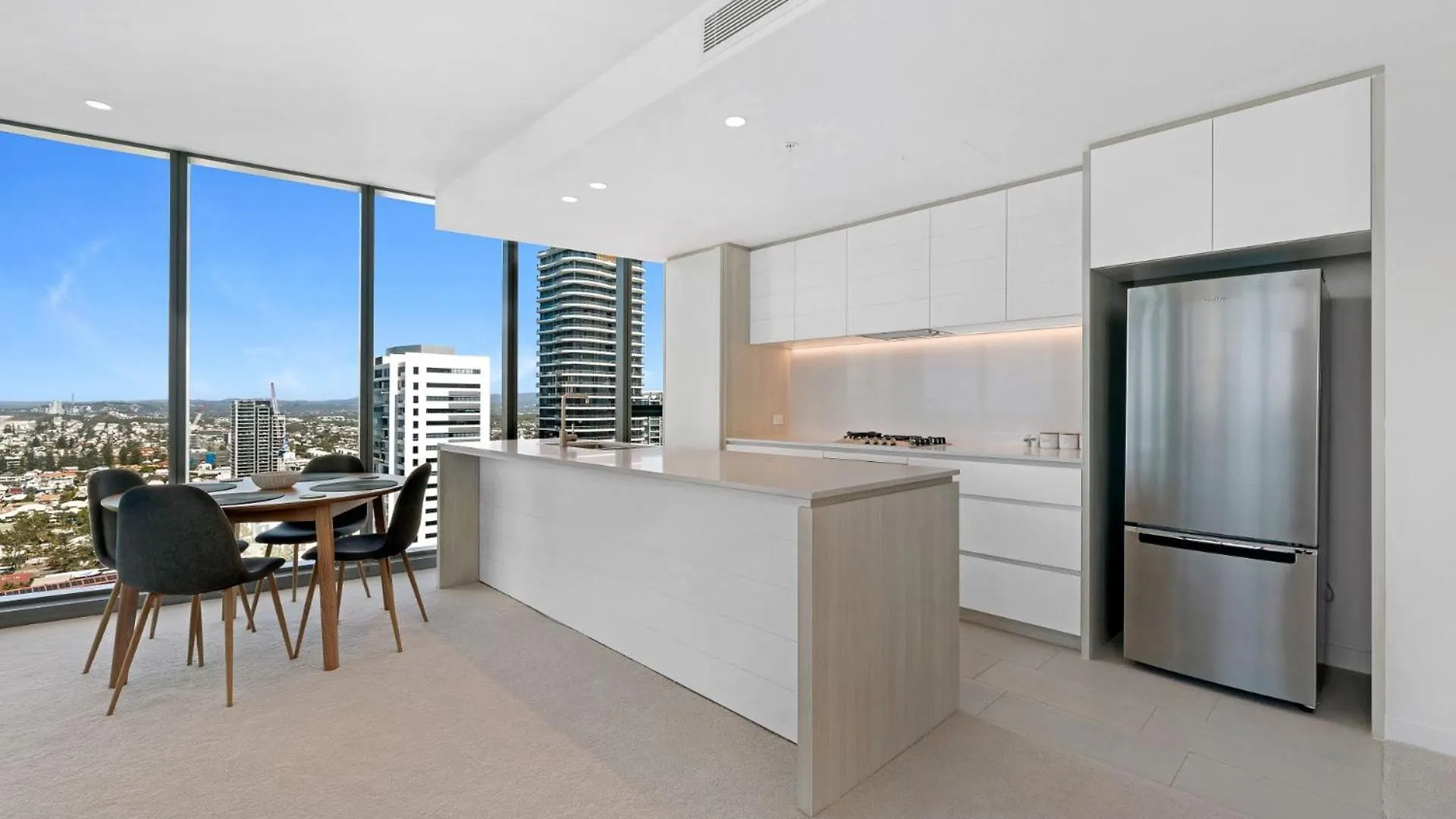 Kanasu Gold Coast 0*,